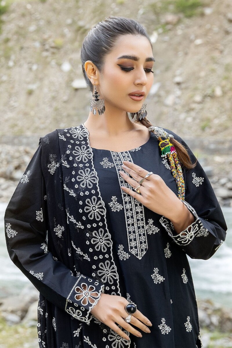 Safwa Clara Premium Caa-08 Premium Embroidered Cotton Lawn Collection 2024