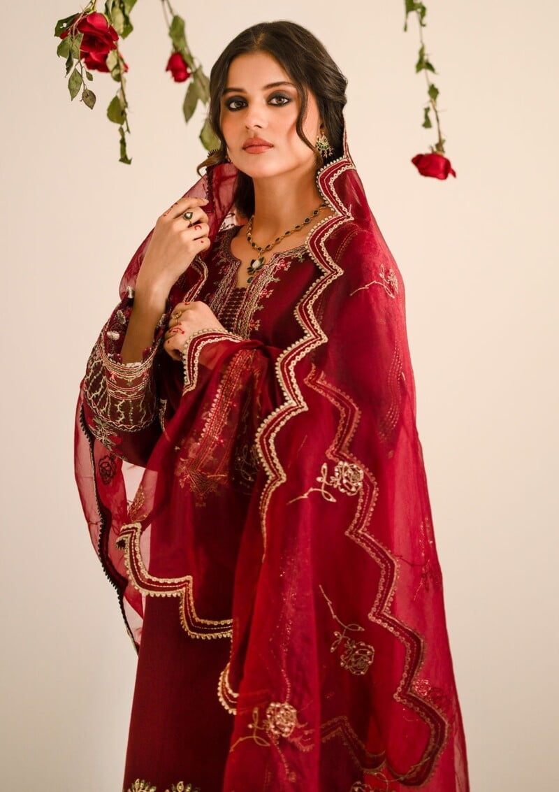 Fozia Khalid Gul Baharr Aeris Festive Edition Helin Formal Collection