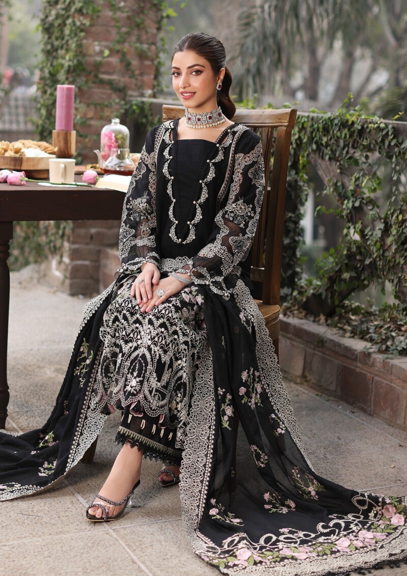 Kahf Festive Kfl24 06 Noor Lawn Collection 24