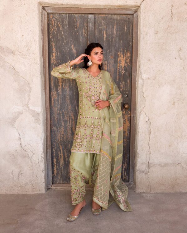 Faiza Saqlain Noya Luxe Formals