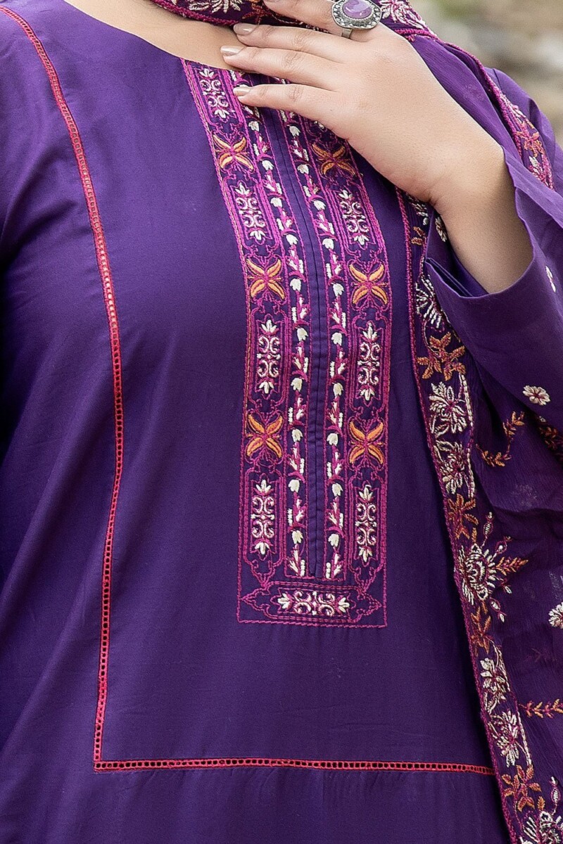 Safwa Clara Premium Caa-10 Premium Embroidered Cotton Lawn Collection 2024