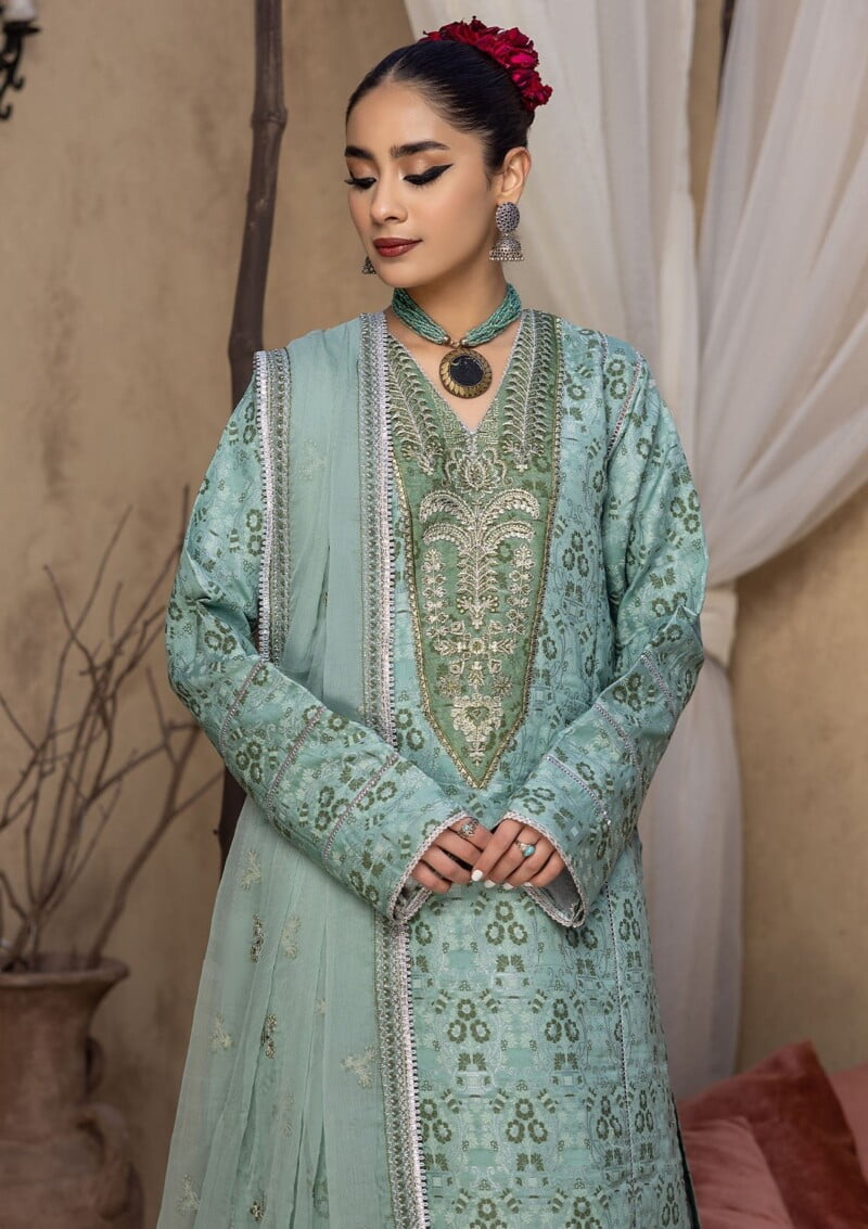 Humdum Ishq Jacquard Is 06 Lawn Collection