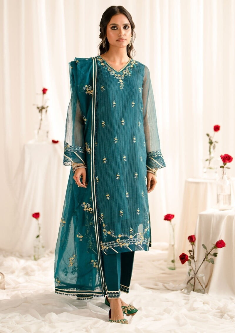 Fozia Khalid Gul Baharr Aeris Festive Edition Elvana Formal Collection