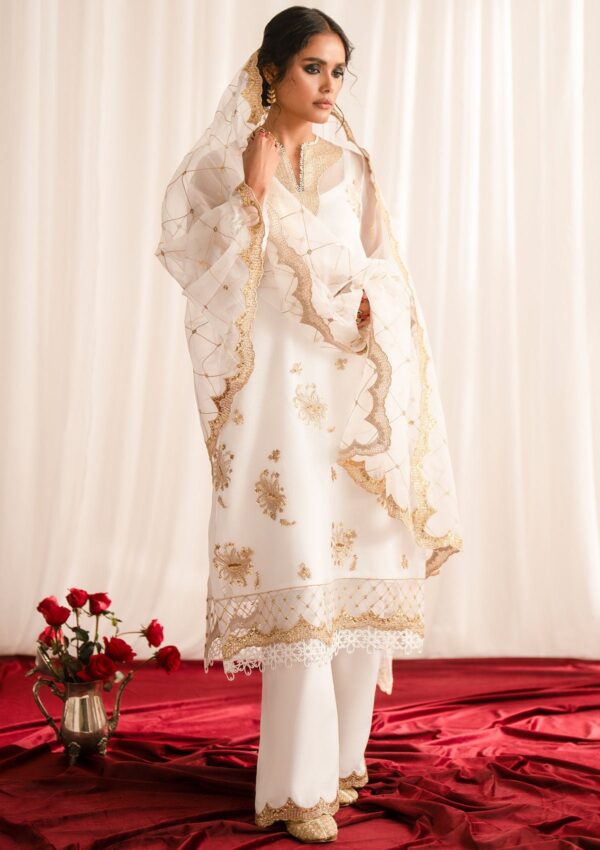 Fozia Khalid Gul Baharr Aeris Festive Edition Zeba Formal Collection