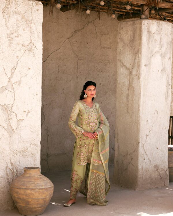 Faiza Saqlain Noya Luxe Formals