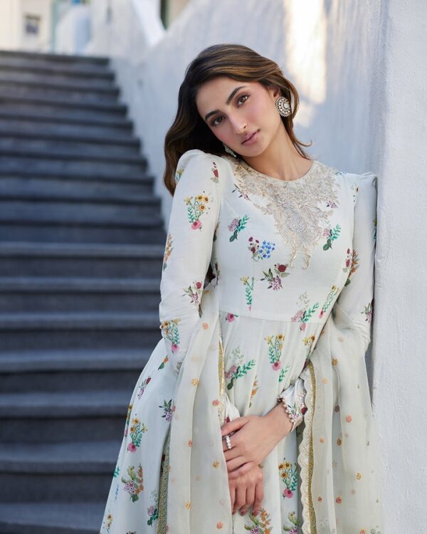 Faiza Saqlain Avelina Embroidered Lawn 3Pc Suit Collection 2024