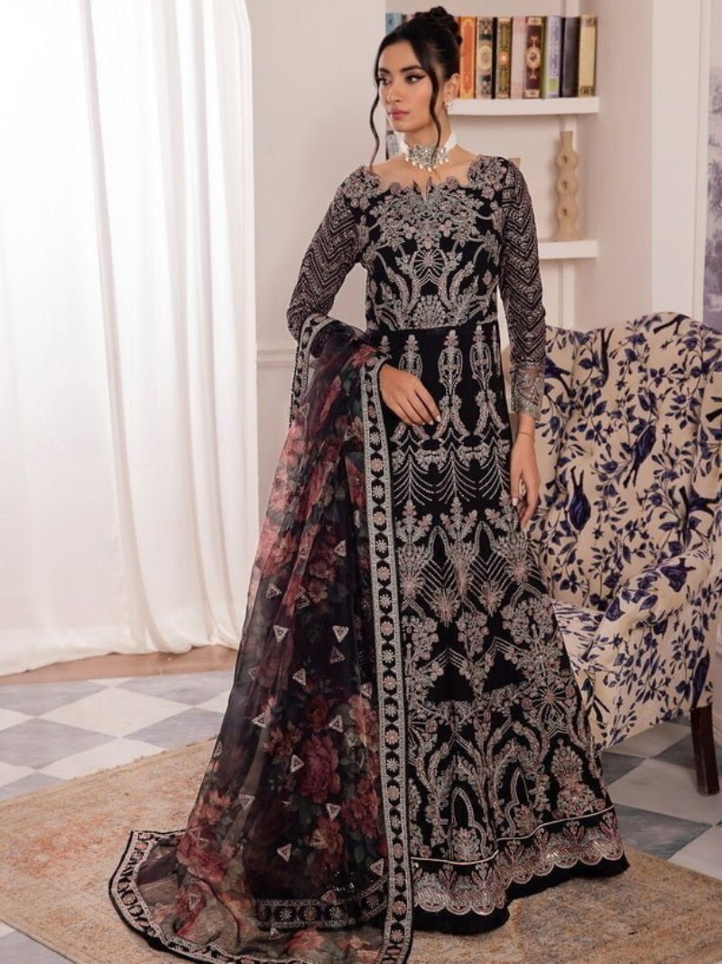 Iznik Chinon Cc-32 Kiah Embroidered Chiffon 3pc Suit Collection 2024