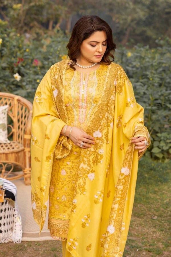 Gul Ahmed Cl-42081 Mothers Embroidered Lawn Collection 2024