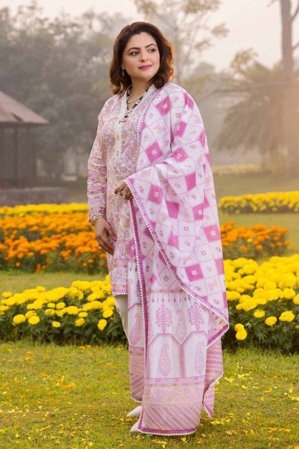 Gul Ahmed Cl-42195A Mothers Printed Lawn Collection 2024