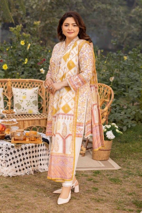 Gul Ahmed Cl-42195B Mothers Printed Lawn Collection 2024