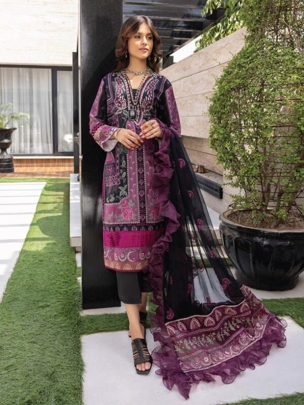 Humdum D-01 Embroidered Lawn 3Pc Suit Collection 2024