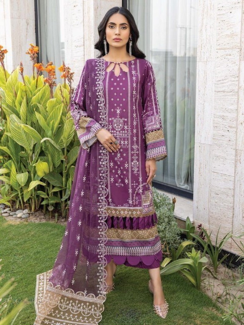 Humdum D-02 Embroidered Lawn 3Pc Suit Collection 2024