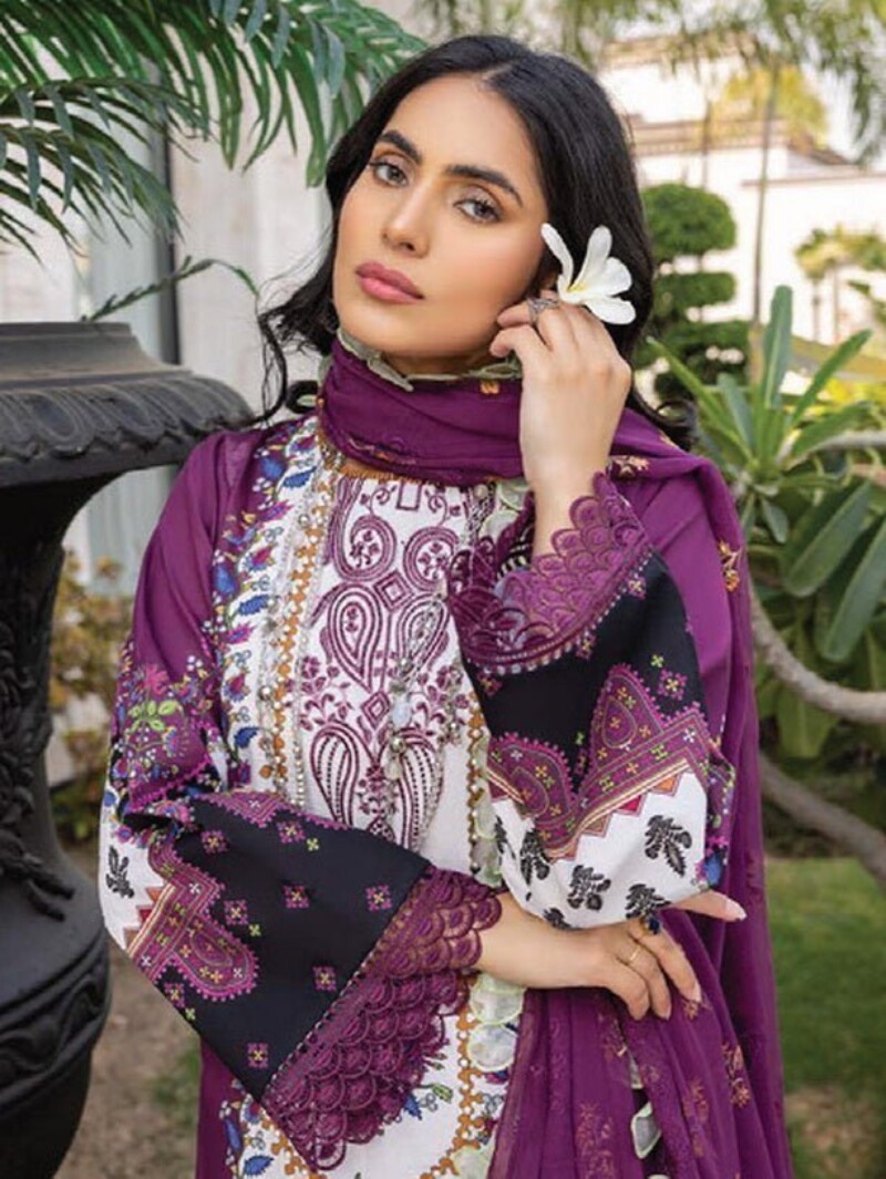 Humdum D-04 Embroidered Lawn 3Pc Suit Collection 2024