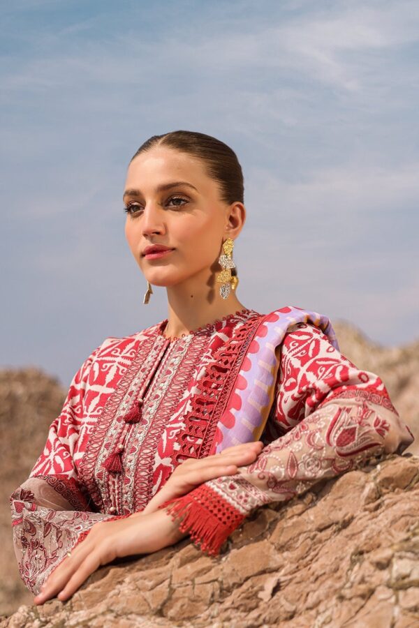 Ayzel Tropicana Azl-24-V2-04 Amaris Embroidered Lawn 3Pc Suit Collection 2024