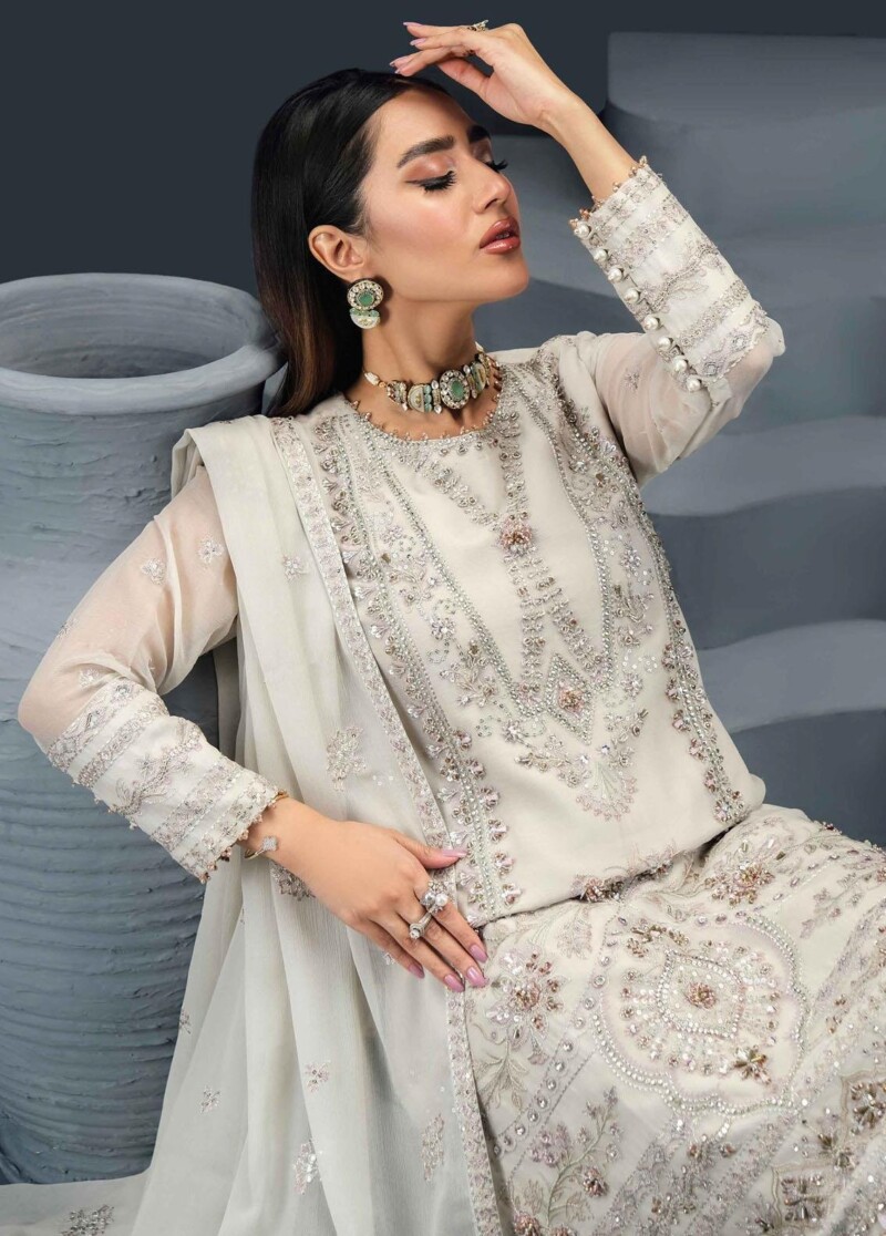 Alizeh Fashion D-08 Roha Embroidered Chiffon 3Pc Suit Collection 2024