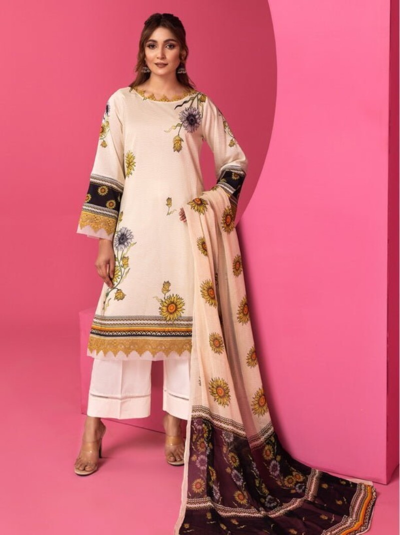 Al Kareem D-2547 Digital Printed Lawn 3Pc Suit Collection 2024