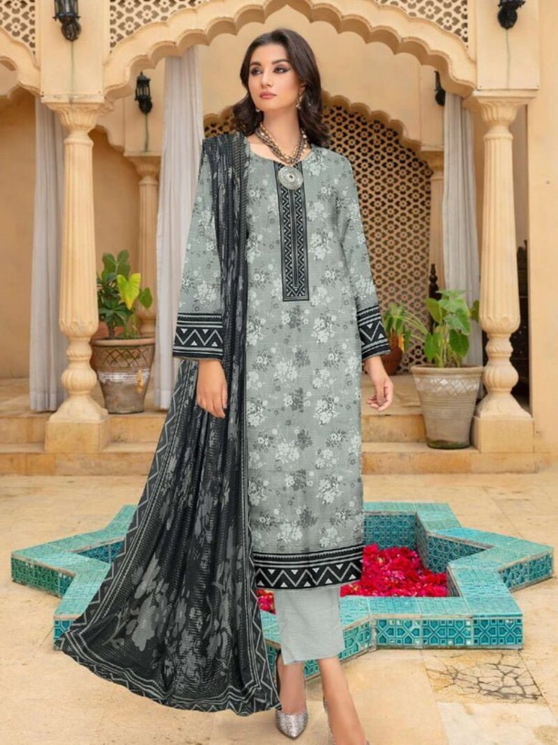 Rashk E Qamar Hajra Exclusive Dabi D-09 Qamar Hajra Exclusive Dabi Lawn Collection 2024