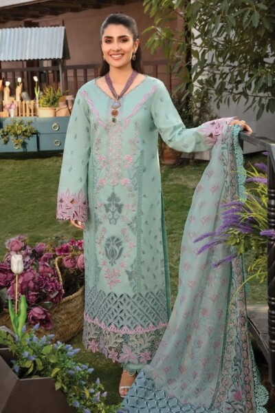 Rang Rasiya D-09 Amyra Premium Embroidered Lawn 3pc Suit Collection 2024