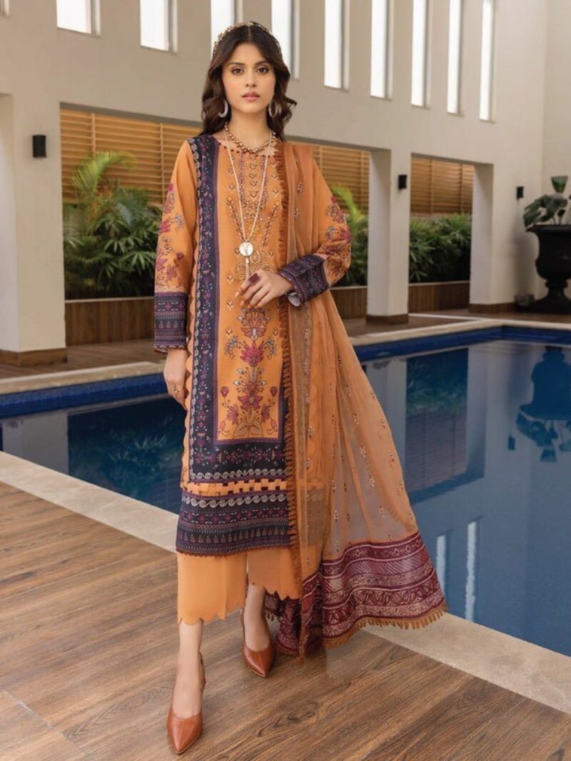 Humdum D-10 Embroidered Lawn 3Pc Suit Collection 2024