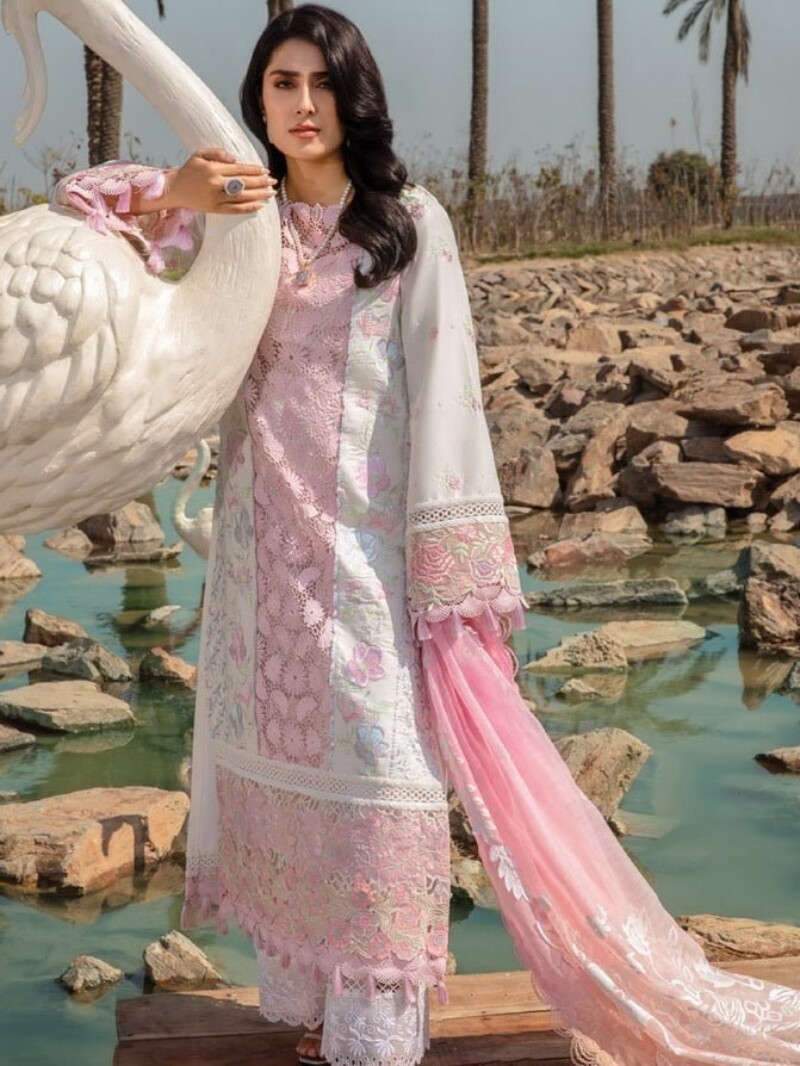 Rang Rasiya D-12 Hoorain Premium Embroidered Lawn 3Pc Suit Collection 2024