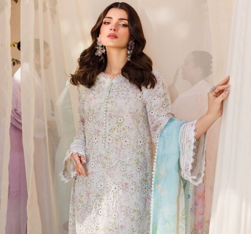 Motifz 4622-Ophelia Lawn 3Pc Suit Collection 2024