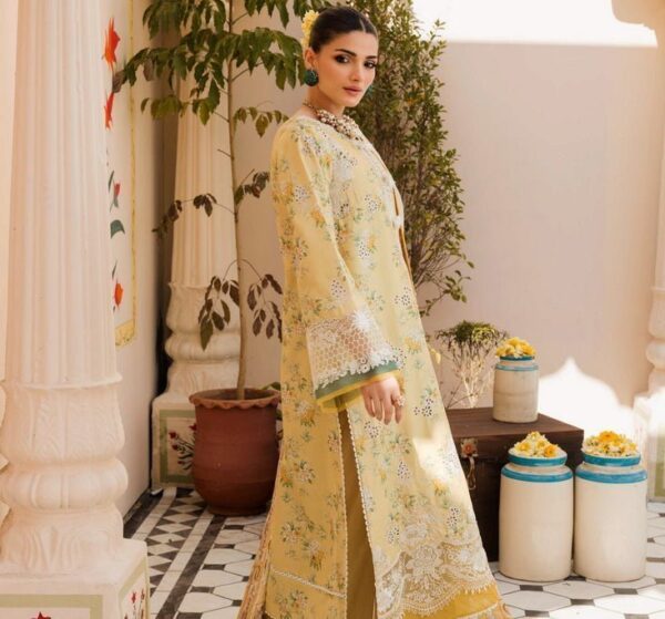 Motifz 4623-Carolina Lawn 3Pc Suit Collection 2024