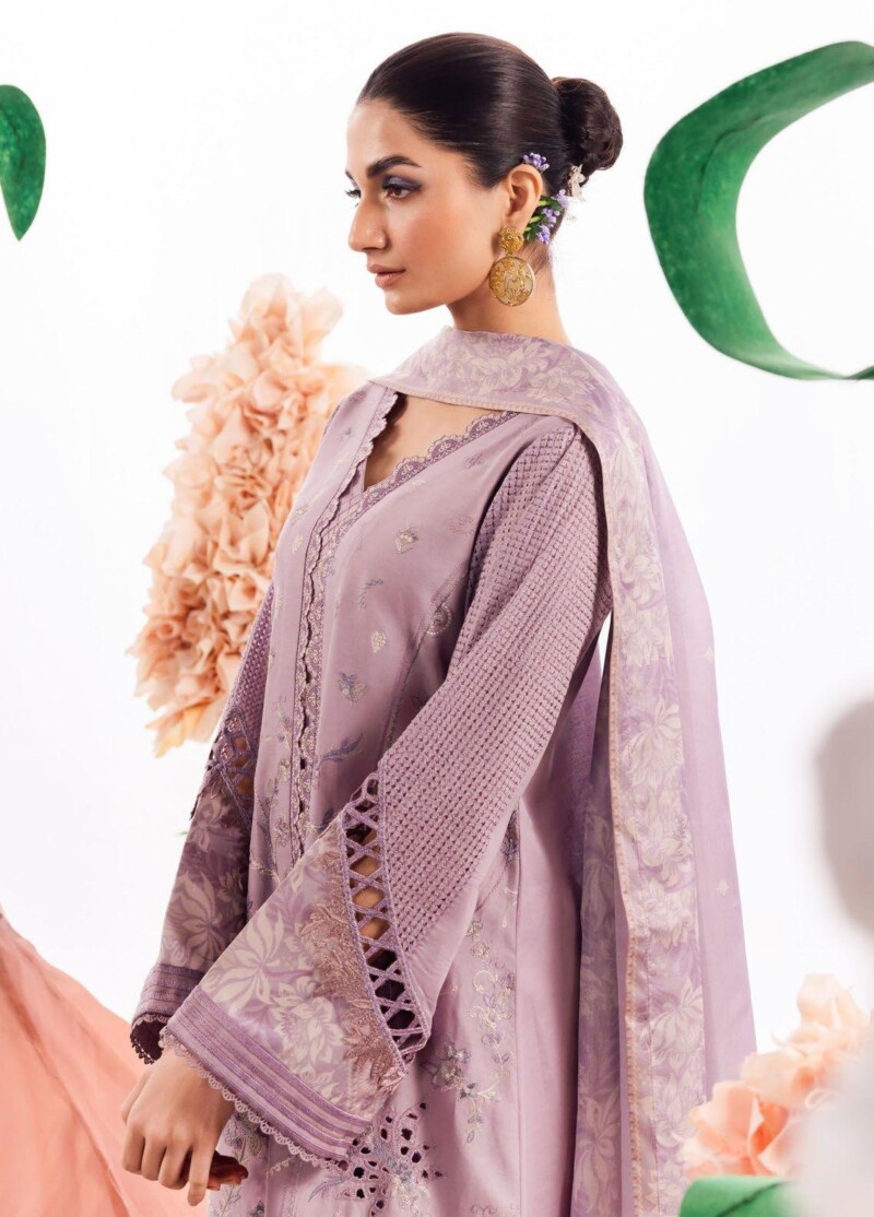 Iznik Dahlia Dl-04 Serene Embroidered Luxury Lawn 3Pc Suit Collection 2024