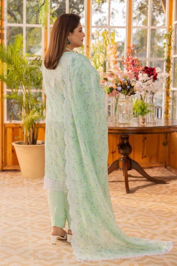 Gul Ahmed Dn-42022 Mothers Embroidered Lawn Collection 2024