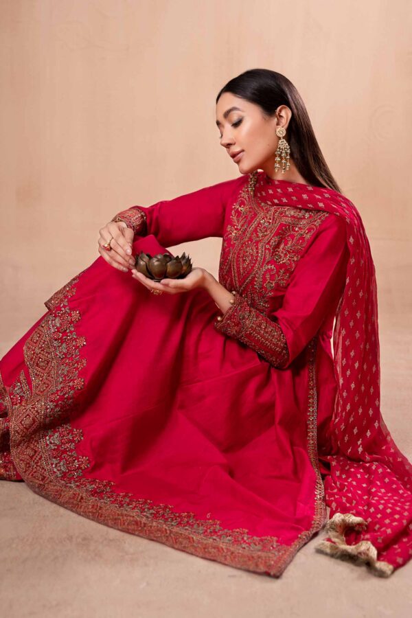 Motifz 4697 Anna Dyed Crepe Stitched Collection 24