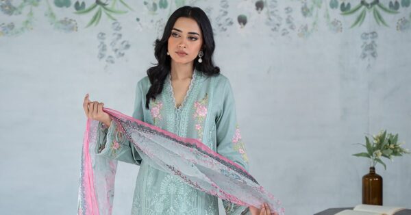 Motifz 4630 Zile Sahil Embroidered Lawn Stitched Casuals Collection 24