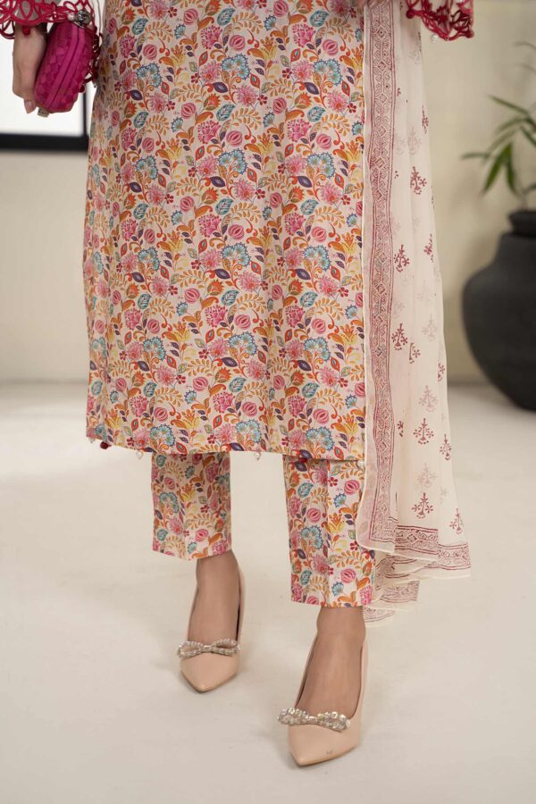 Maria B 3 Piece Embroidered Lawn Suit | Dw-Ef24-112 Luxury Pret