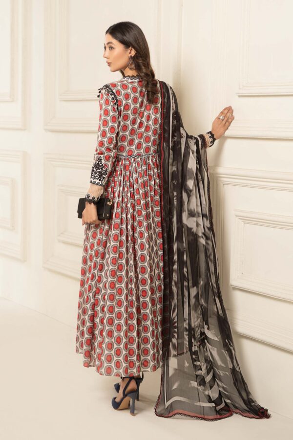 Farasha Black Scarlet Printed Essentials Collection 24