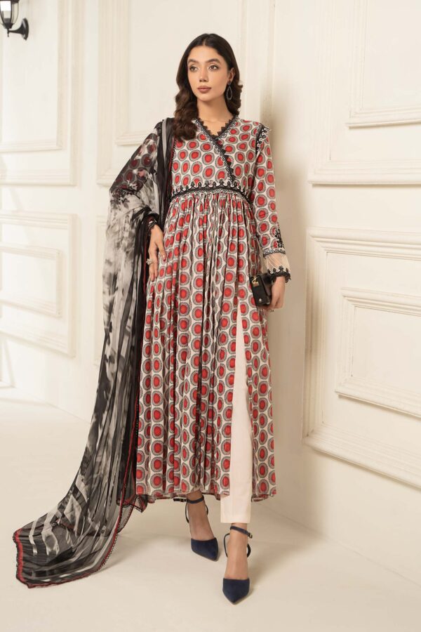 Farasha Black Scarlet Printed Essentials Collection 24