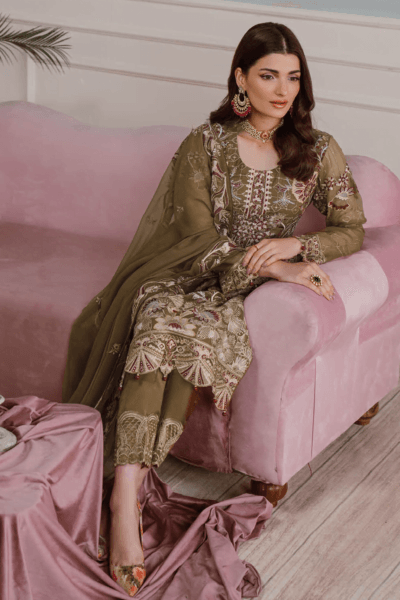 Ramsha F-2510 Embroidered Luxury Chiffon 3 Piece Collection 2024