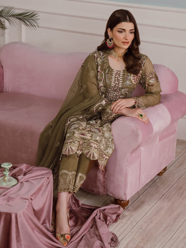 Ramsha F-2510 Embroidered Luxury Chiffon 3 Piece Collection 2024