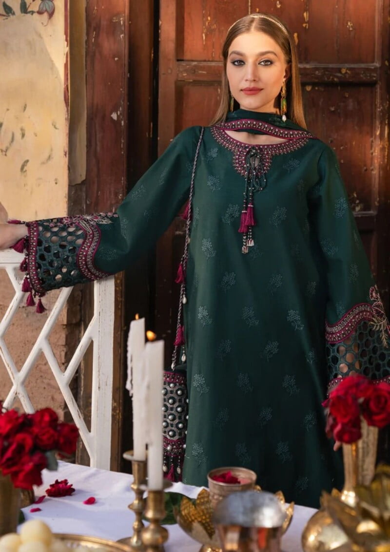 Alizeh Ar24 06 Nafisa Rawayat Lawn Collection