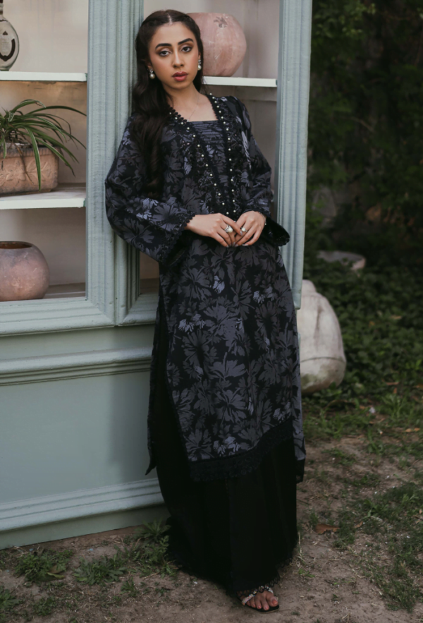 Gardenia D-04 Embroidered Lawn Collection 2024