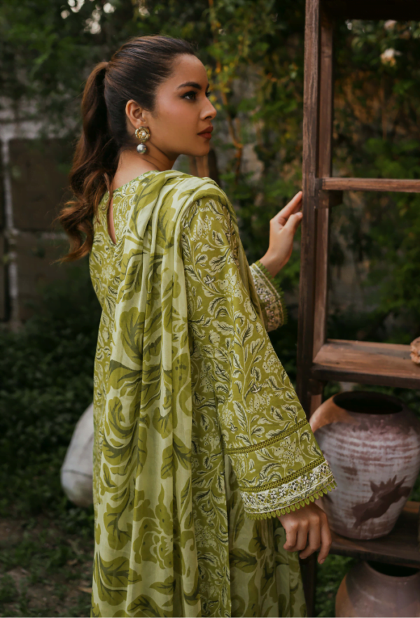 Gardenia D-09 Embroidered Lawn Collection 2024