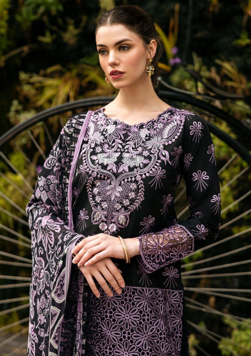 Mushq Hmc 05 Luxe Lace Hemline Odyssey Lawn Collection