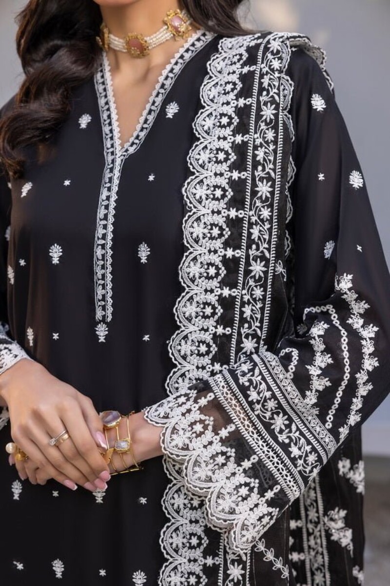 Lakhany Lg-Am-0061 Eid Embroidered Lawn 3Pc Suit Collection 2024