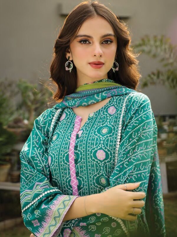 Komal Lg-Rl-0002-B Printed Lawn 3Pc Suit Collection 2024