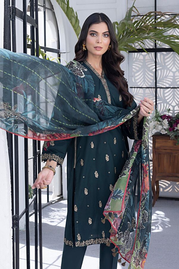 Lakhany Spring Lg-Rm-0067 Embroidered Lawn 3Pc Suit Collection 2024