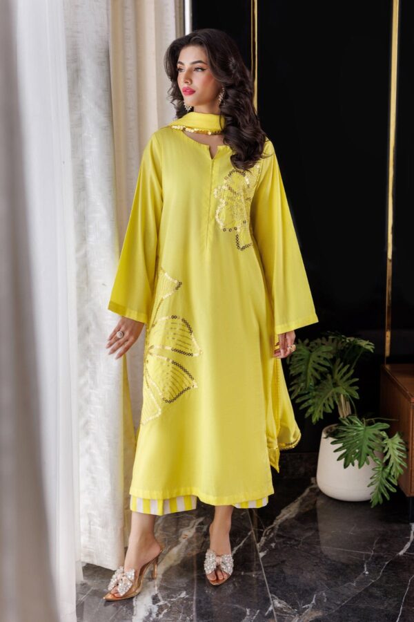 Charizma 3 Pc Embroidered Lawn Shirt With Chiffon Dupatta And Trouser Ed 4 033