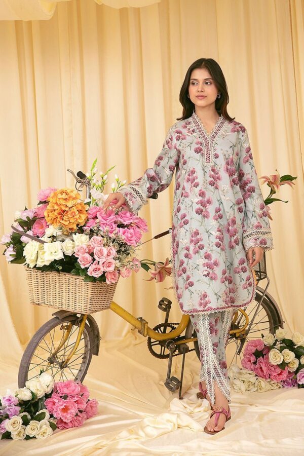 Mushq Luna Rose Wisteria Basic Pret Collection