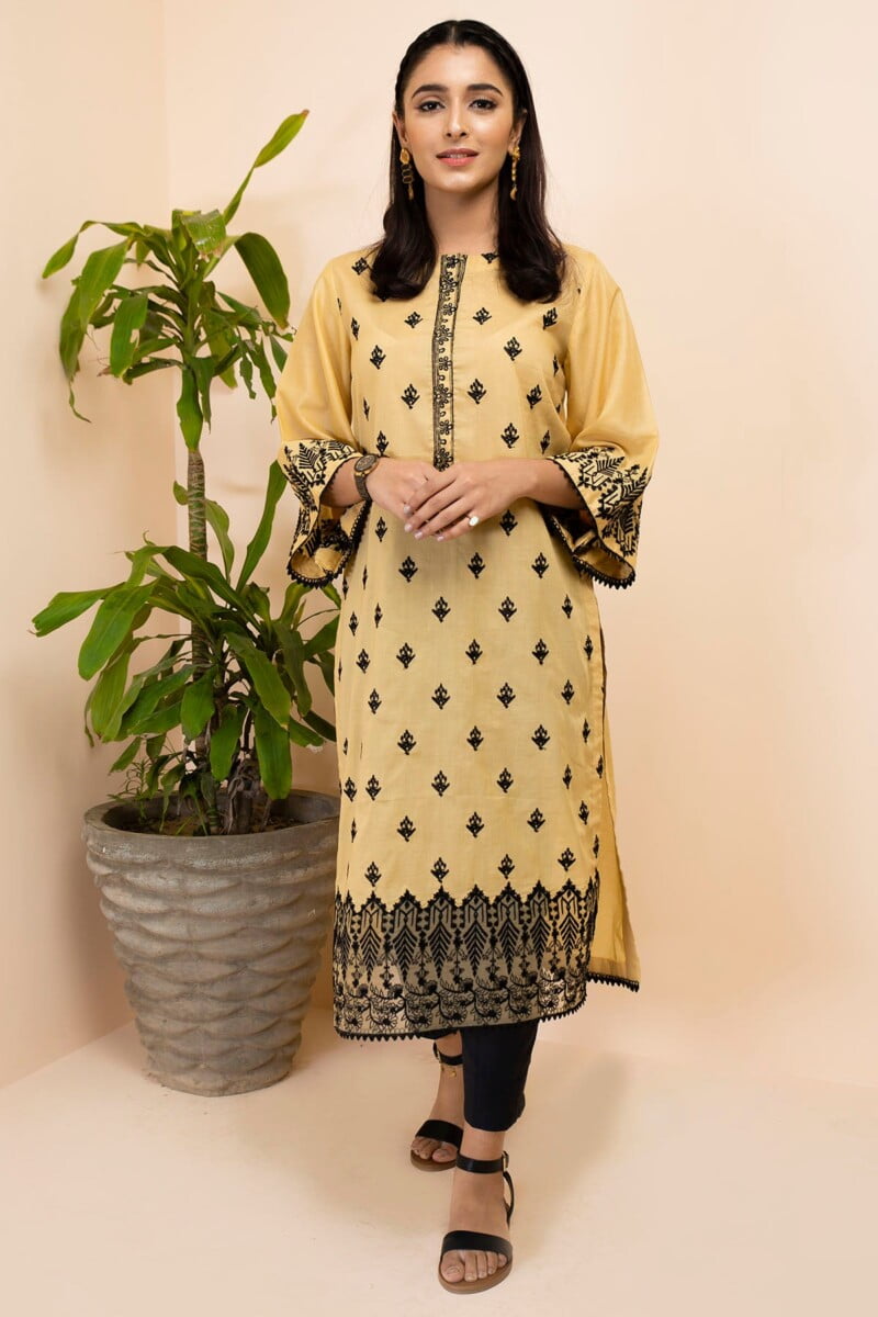 Motifz 3404 Kashi Embroidered Schiffli Lawn Stitched Casuals Collection 24