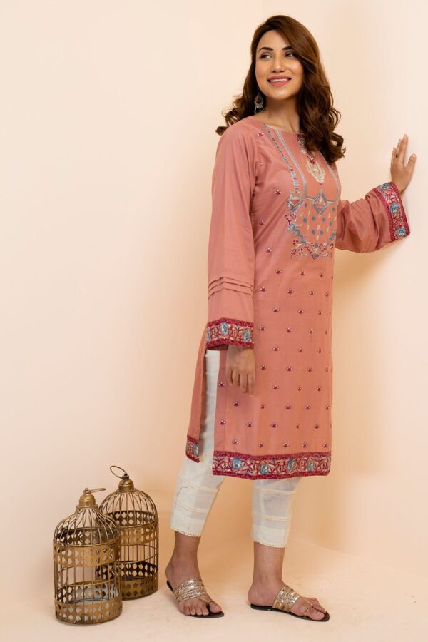 Motifz 3175 Rose Flare Embroidered Lawn Stitched Casuals Collection 24