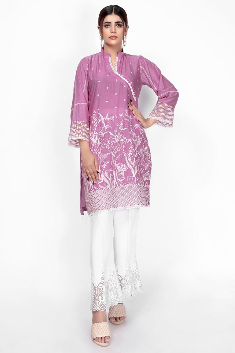 Motifz 2508 Peruvian Lily Embroidered Lawn Stitched Casuals Collection 24