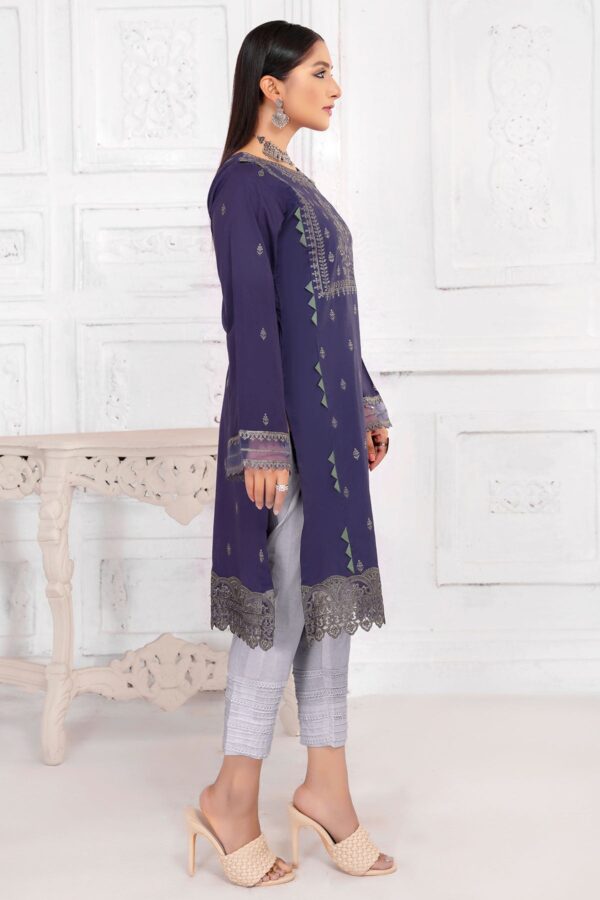 Motifz 2507 Kamala Embroidered Lawn Stitched Casuals Collection 24