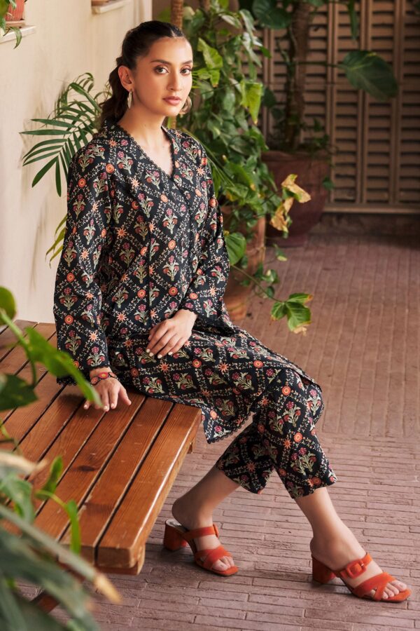 Motifz 2473 Skin Embroidered Lawn Stitched Casuals Collection 24