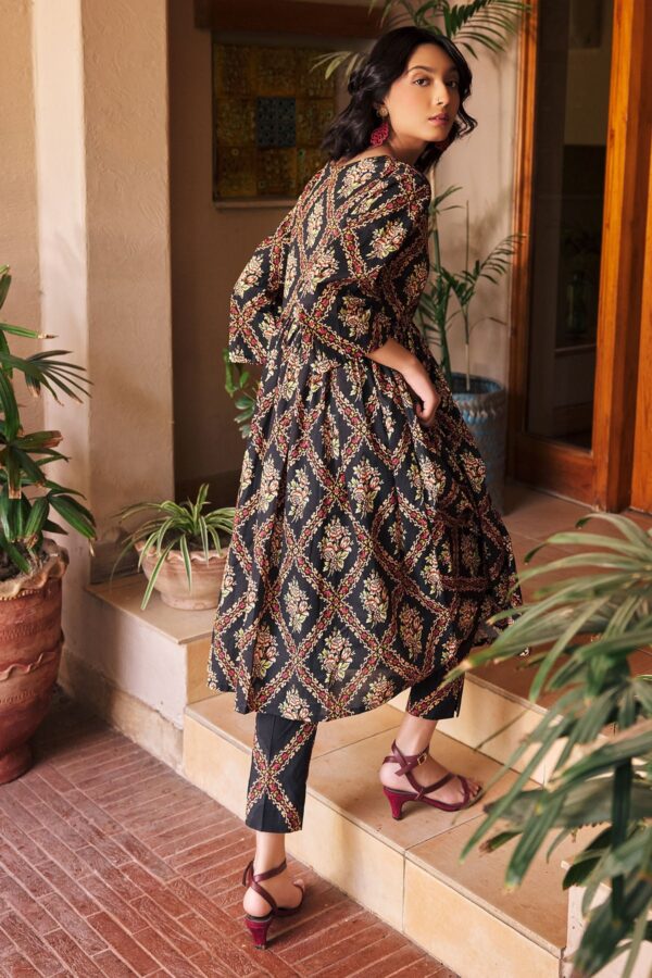 Maryum N Maria Zuberi Ms24 616 Luxury Lawn Summer 24 Collection 24